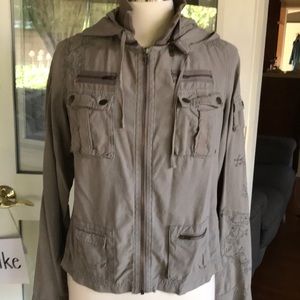 Da Nang Utility Jacket Floral Embroidery